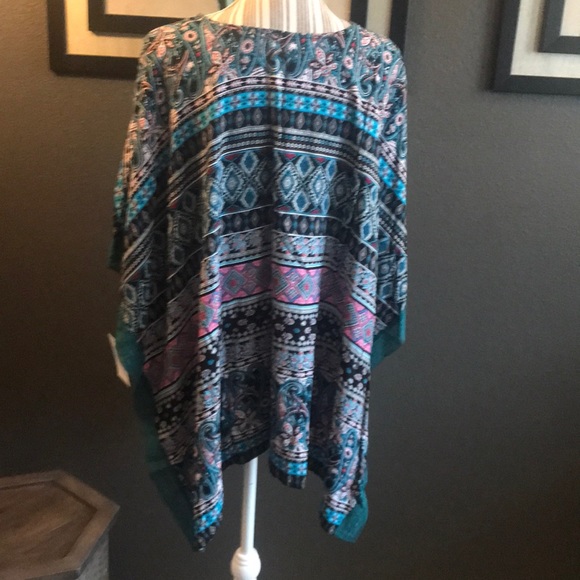 🔥1 hr SALE - Listicle poncho style top, waist tie - Picture 7 of 10